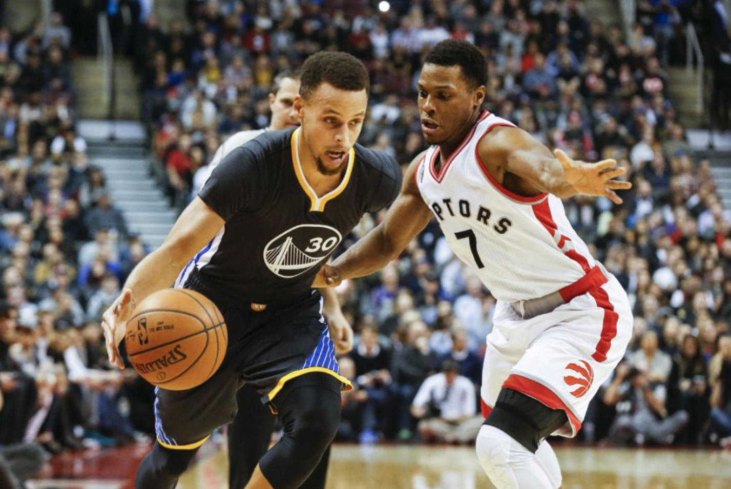 官方下-多伦多猛龙发布备战花絮，清晨手感冰凉，欧篮联任务艰巨，细节决定成败的简单介绍-官方下